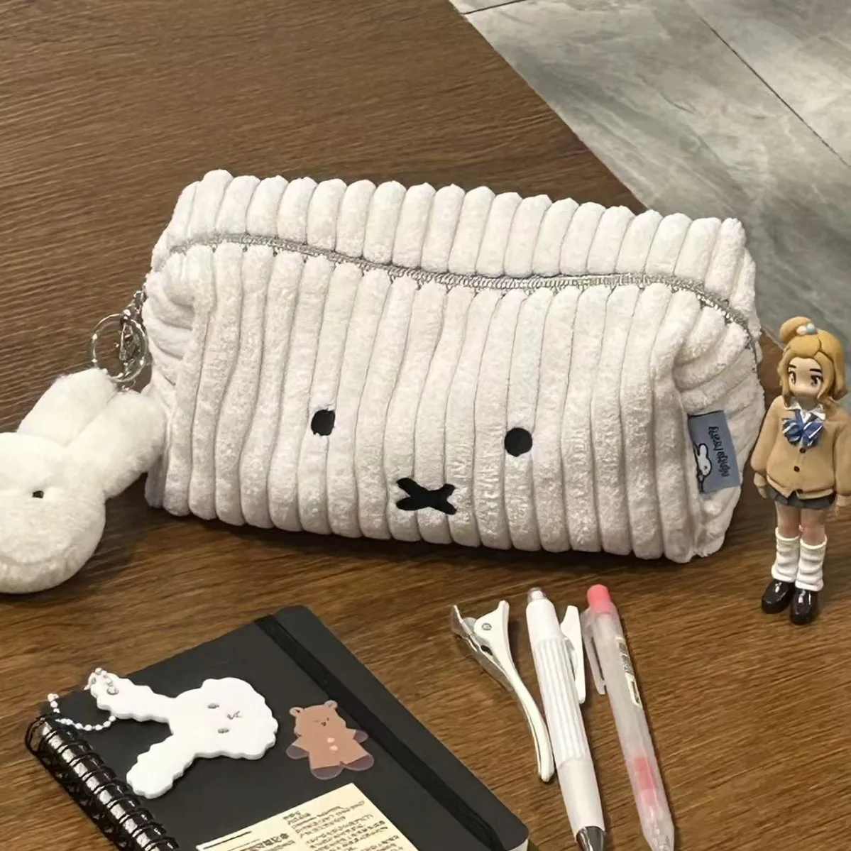Miffy Plüsch-Cord-Stiftetui, g – Stationery Supplier Bewertung und Preis